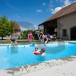 Bed & Breakfast Domaine Les Bachats 3*