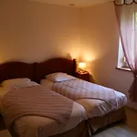 Domaine Les Bachats Bed & Breakfast