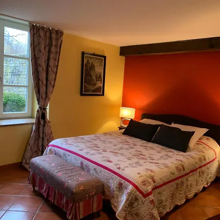 Domaine Les Bachats Bed & Breakfast